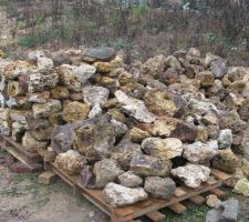 Pierres de meulière nettoyées au karcher