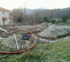 Vues des lots voisins (lot n°4, fondations récemment coulées)