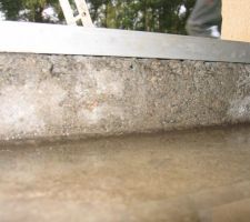 Ect centre : Infiltrations d'eau par le seuil de la porte du garage ) !!