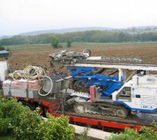 Arrivé de la foreuse sur porte char