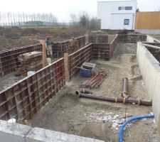 Décoffrage de la premiere partie et coffrage de la seconde