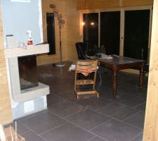 Premi&egrave;res affaires dans le salon