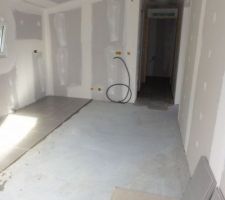 Cuisine, pose du carrelage par mes soins