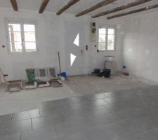 Pose carrelage salon