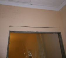 La nouvelle porte est plus haute, on fait le marquage
