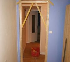 Et je peux enlever la porte; bin oui on a besoin de passer; sans risquer que ca ne bouge
