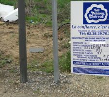 Affichage du permis de construire et pose du compteur d'eau : ça y est ça démarre !!
