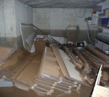 Après l'inondation reste le nettoyage !!!!