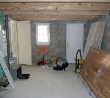 Mezzanine garage