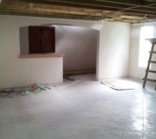 PLANCHER. VUE SUR CUISINE