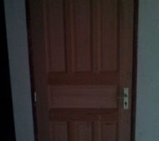 Porte sur garage moto