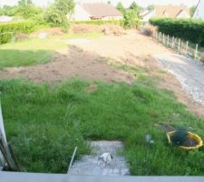 Nettoyage du terrain presque fini.
chemin acces ok