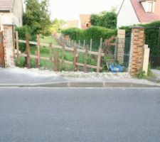 Mur cassé pour le chemin accès