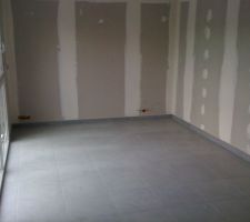 Avec un beau mur blanc dans le fond... mon id&eacute;e ce concr&eacute;tise.