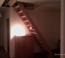 Escalier provisoire pour au moins 7 mois de chantier