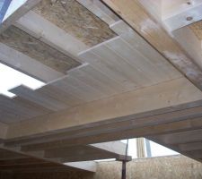 Parquet de la mezzanine en attente de sa d&eacute;coupe.