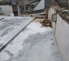 Vue vers la cour privée de la petite terrasse