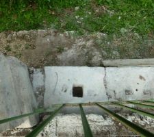 Trous de 40cm de profondeur pour les chainages et de 8 pour du ronds de 8 tous les 50cm