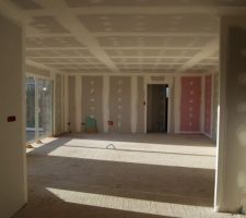 Vue depuis la cuisine du séjour