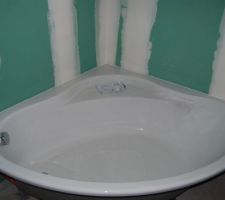 Baignoire d'angle 145 par 145