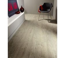 Le stratifié pin vieilli pour la chambre