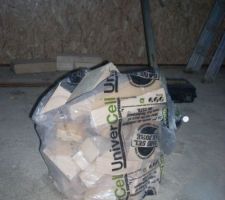 Chutes de bois. Pas de perte !! Chantier toujours tr&egrave;s propre.