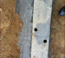 Mur au bord des fondations