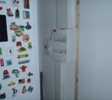 Les MAGNETS J'aime pas mais dans la buanderie OK
Tableau electrique secondaire