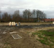 Notre terrain, avec les coffrets &agrave; la bonne position