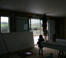 Notre grande fille qui est un peu inquiétée par l'équilibriste-plaquiste