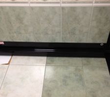 Le carrelage et la fa&iuml;ence.
J'ai pris celui de droite (comme d'hab).