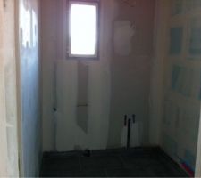 Toilettes du bas