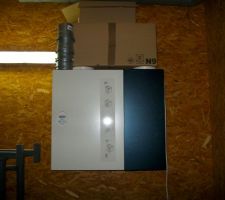 Vmc double flux modele coccon 300 de chez france air , avec by pass , rendement sur le papier 95% on verra une fois connectée