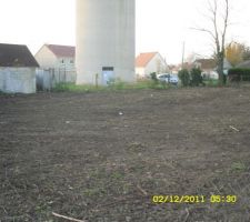 Visite du terrain apr&egrave;s nettoyage.