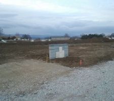 Terrain viabilisé avec logette