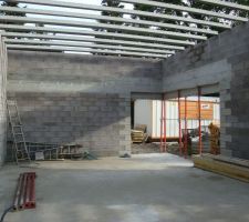 Mise en place des poutrelles au s&eacute;jour