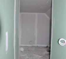 Dégagement vers la chambre parentale
