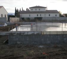 Plancher coulé