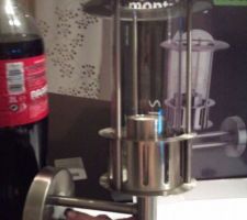 La bouteille de coca c'est pour montrer la taille de l'applique...
