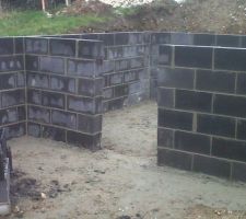 Vide sanitaire, reste 2 rangs de parpaings à monter