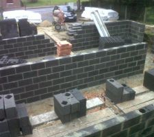 Vide sanitaire, reste 2 rangs de parpaings &agrave; monter