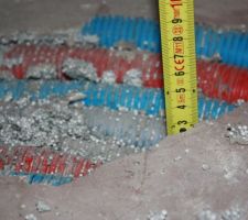 Profondeur 3 cms...

je me préparer à faire un ragréage, mais là je pense que c'est trop profond, non ?