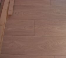 Sol imitation parquet grande lame