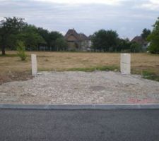 Entrée terrain.