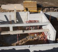 Vide sanitaire sous la tour centrale