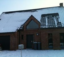 Je ne comprends pourquoi la neige fond sur ma maison alors qu'il fait -5 et que je suis au nord