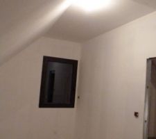 Chambre 2 plafon peinture finition et sous couche aux murs