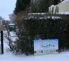 L'entr&eacute;e du terrain remplacera la haie.