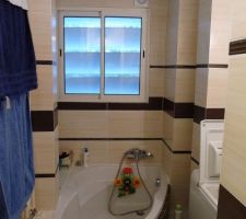 Photos d'ensemble de la SdB (depuis la porte)