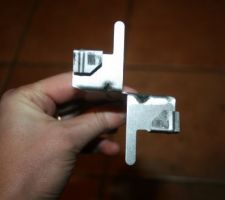 Patte qui vient se clipser sur l'IPN.